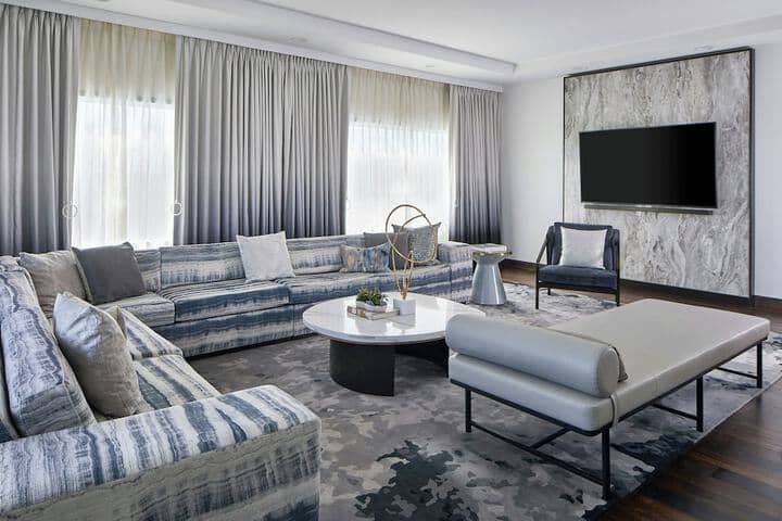Room 21 of 103